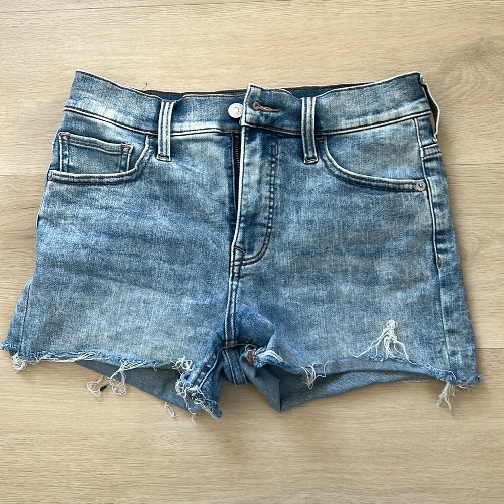 Express High-Rise Hyper Stretch Shorts